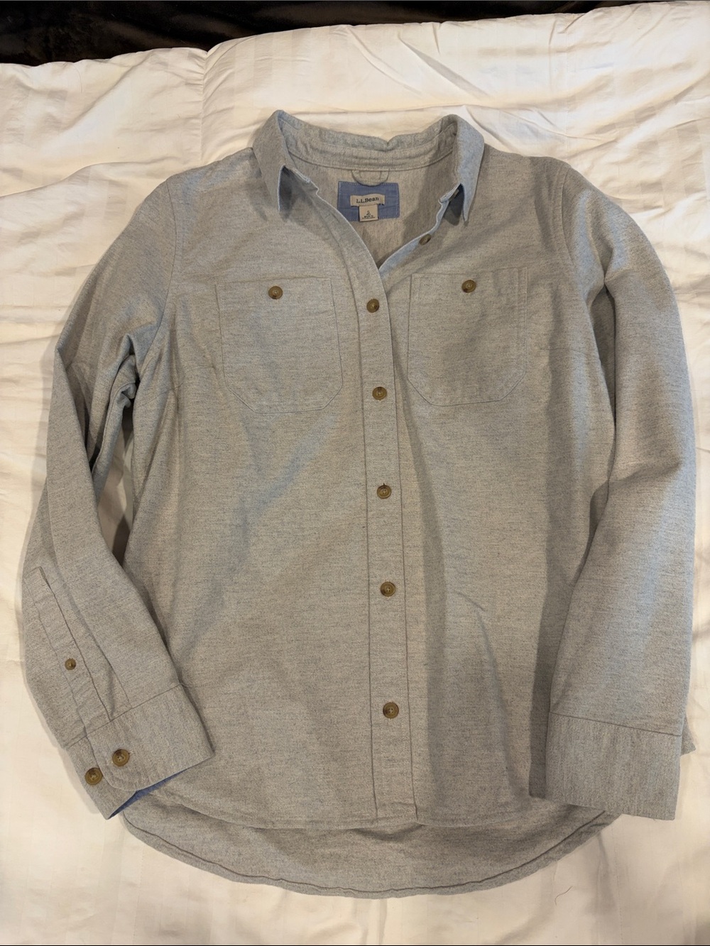 L.L. Bean Men's Button-Front Casual Shirt in Light Gray Heather